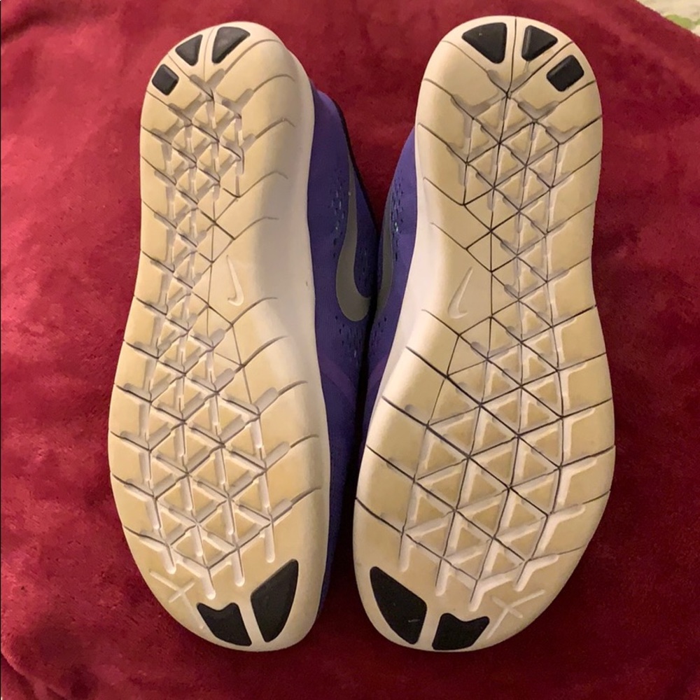 💜 Nike shoes👟 Grls size 7Y/women’s 8 make offer - Picture 5 of 5